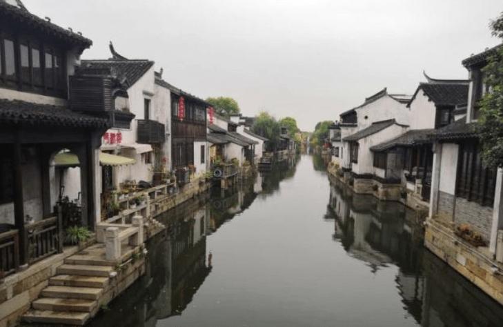 探秘《我的秘密室友》主题曲是什么?